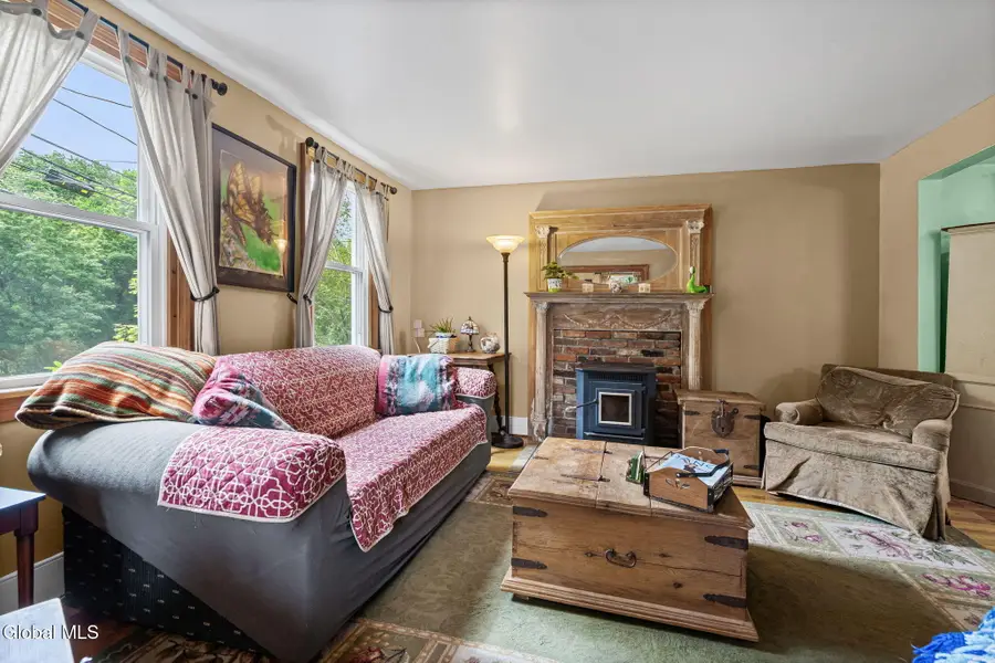 24 Vandenburgh Avenue, Troy, NY 12180 - #3