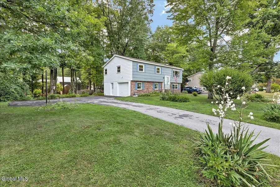 40 Oakwood Boulevard, Clifton Park, NY 12065 - #3
