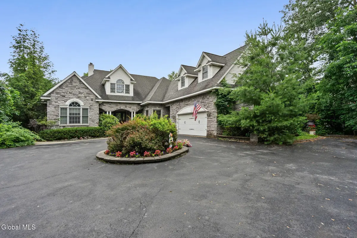 268 Boght Road, Colonie, NY 12189 - #1