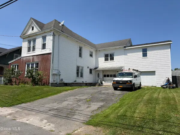 11 Hemstreet Avenue, Schaghticoke, NY 12154