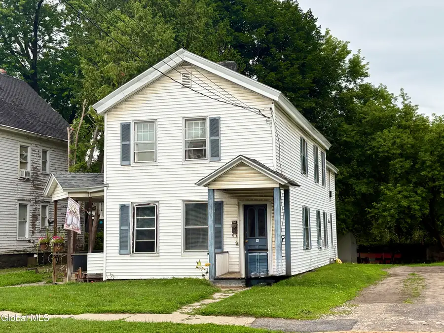 13 E 8th Avenue, Gloversville, NY 12078 - #2