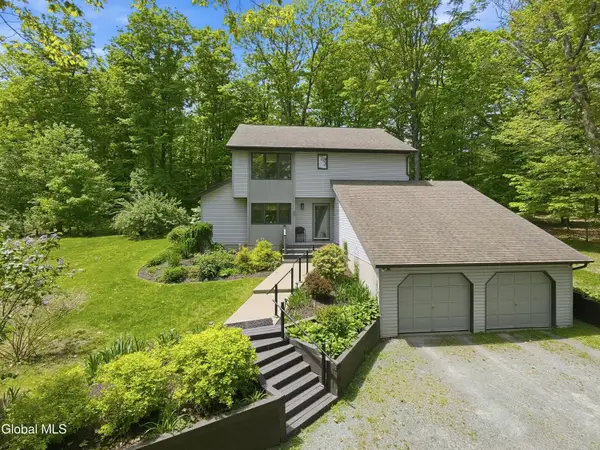 73 Silver Bridge Road, Schodack, NY 12123