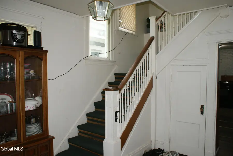 275 W Lawrence Street, Albany, NY 12208 - #2
