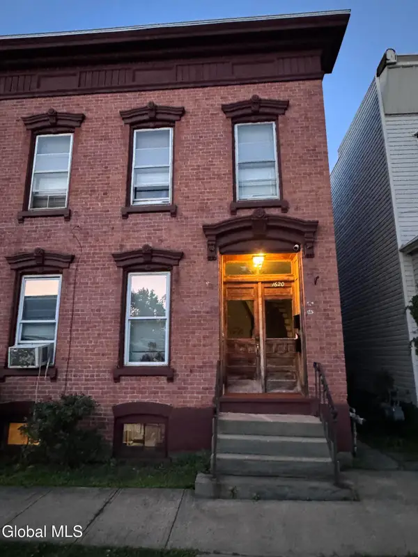 1620 4th Avenue, Watervliet, NY 12189