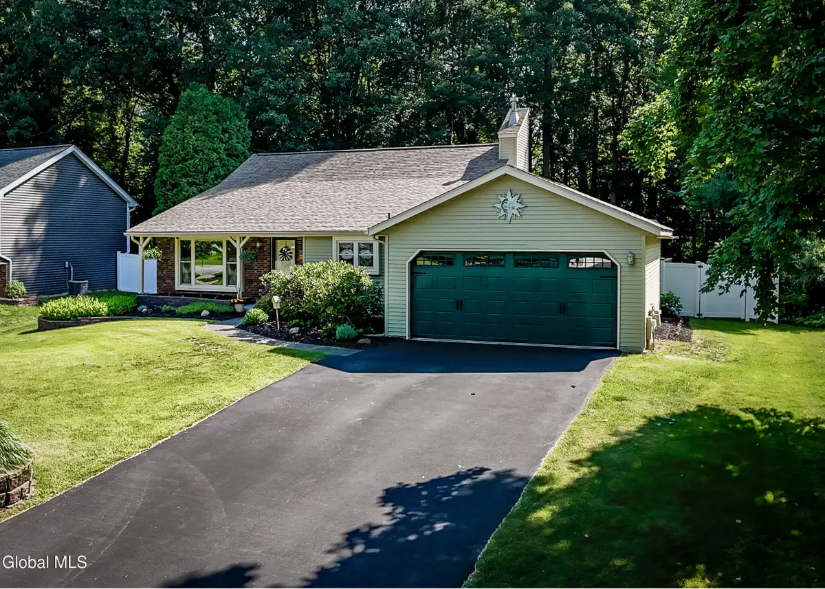 43 Algonquin Road, Clifton Park, NY 12065 - #1
