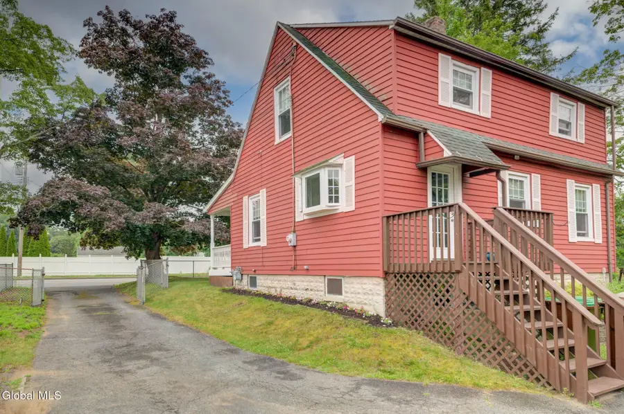 221 Schoolhouse Road, Guilderland, NY 12203 - #3