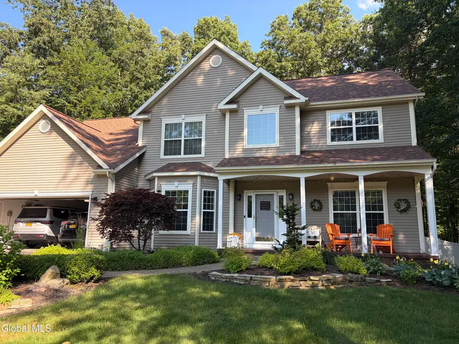 4 Fenimore Place, Wilton, NY 12831 - #2