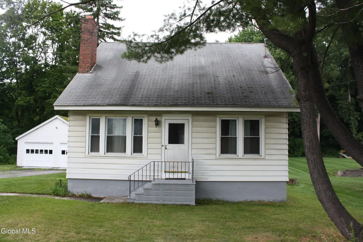 1534 Columbia Turnpike, Schodack, NY 12033 - #1
