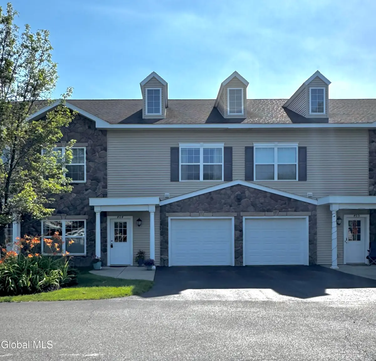 404 Worthington Terrace, North Greenbush, NY 12198 - #1