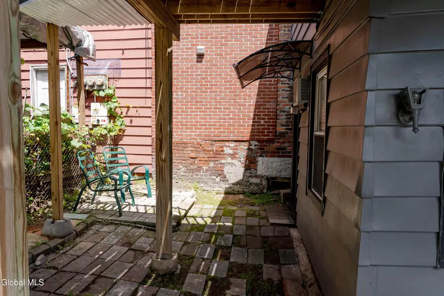 206 Mohawk Street, Cohoes, NY 12047 - #3