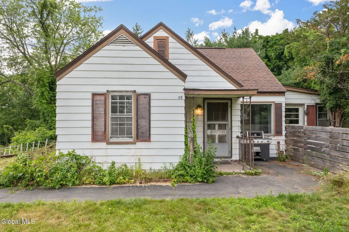 15 Mather Avenue, Colonie, NY 12304 - #1