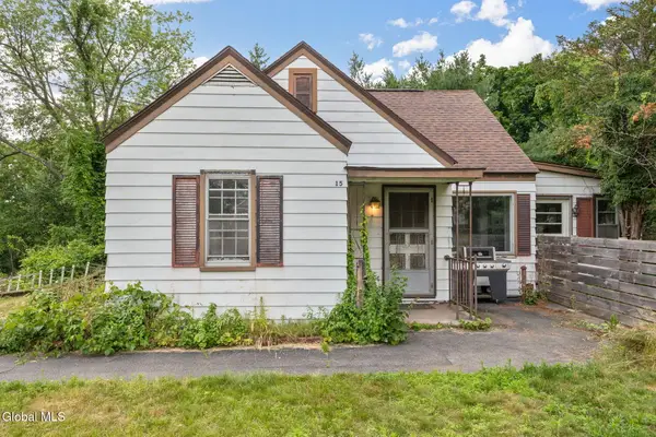 15 Mather Avenue, Colonie, NY 12304