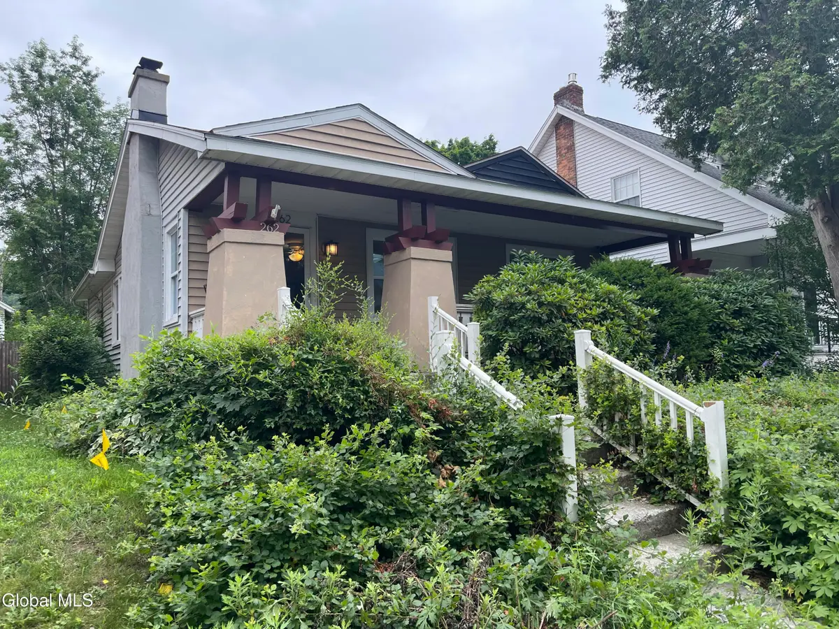 262 6th Avenue, Troy, NY 12182 - #1