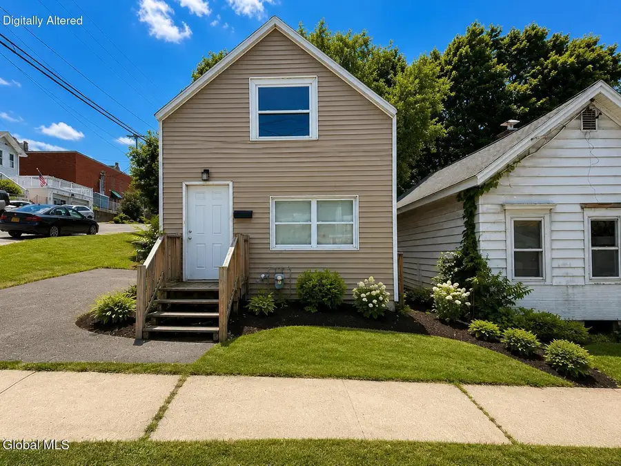 38 Washington Avenue, Rensselaer, NY 12144 - #2
