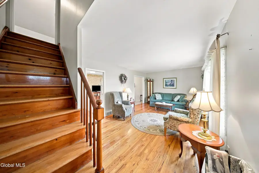 2 Oneil Street, Troy, NY 12180 - #3