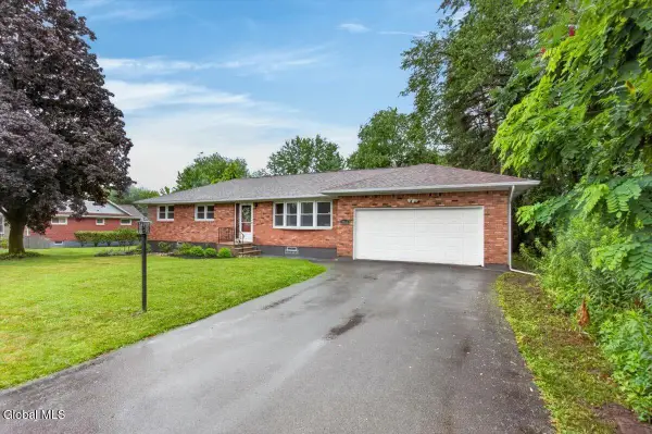 3966 Consaul Road, Niskayuna, NY 12304
