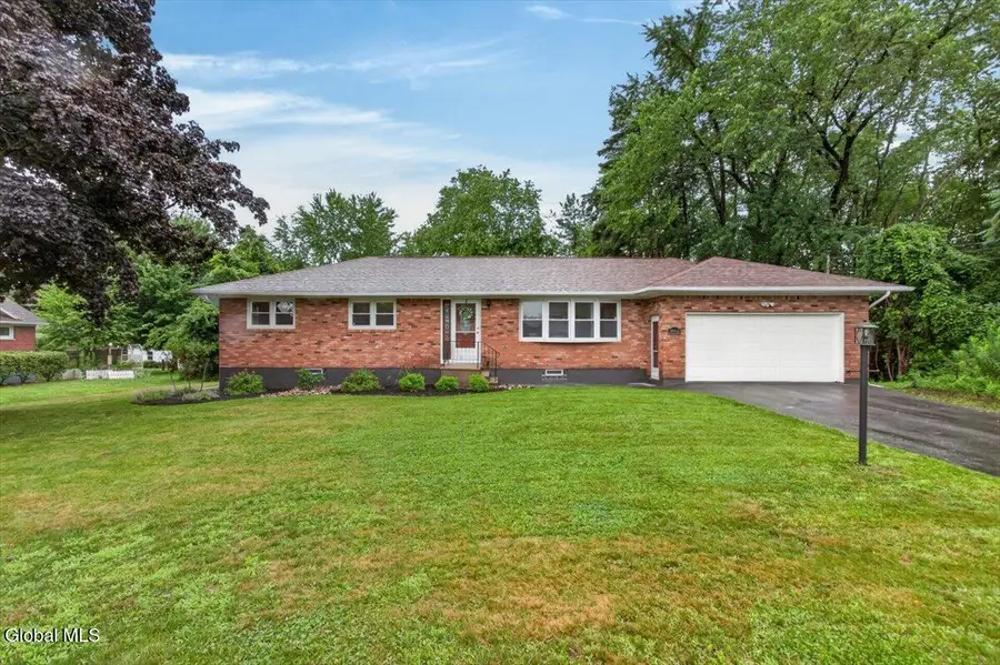 3966 Consaul Road, Niskayuna, NY 12304 - #2