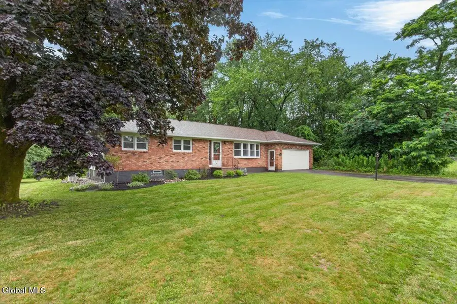 3966 Consaul Road, Niskayuna, NY 12304 - #3