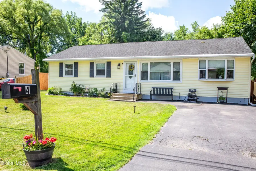 4 Amelia Drive, Colonie, NY 12309 - #2