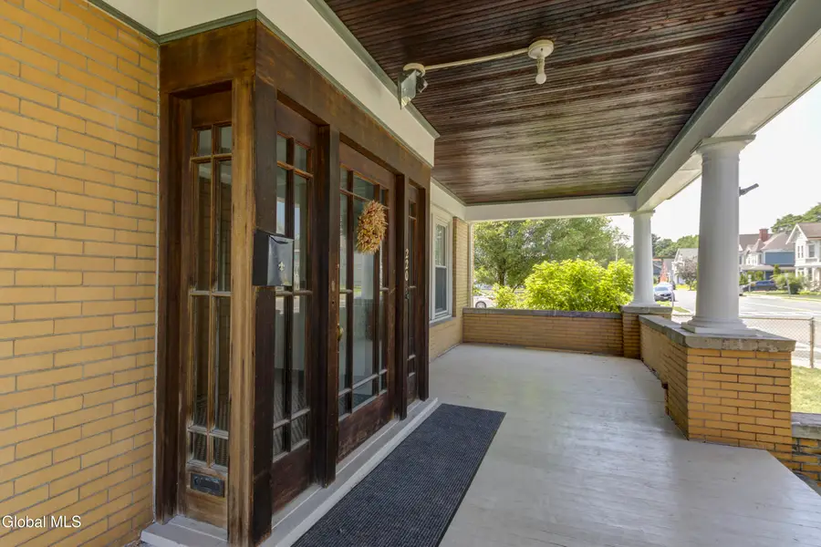 220 5th Avenue, Troy, NY 12180 - #3