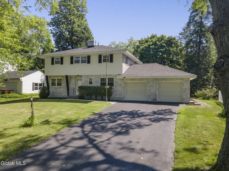 5 Salisbury Road, Bethlehem, NY 12054 - #2