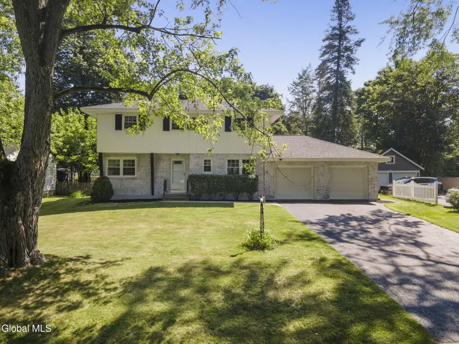 5 Salisbury Road, Bethlehem, NY 12054 - #3
