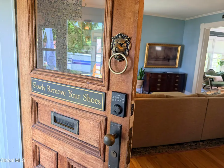 8 Alder Avenue, Troy, NY 12180 - #3