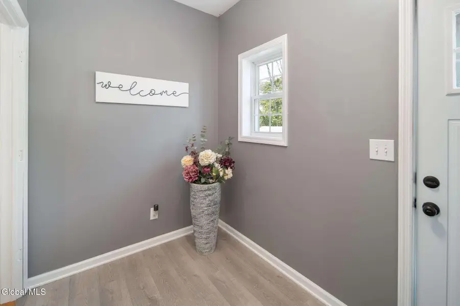 6 Mallard Drive, Clifton Park, NY 12148 - #3