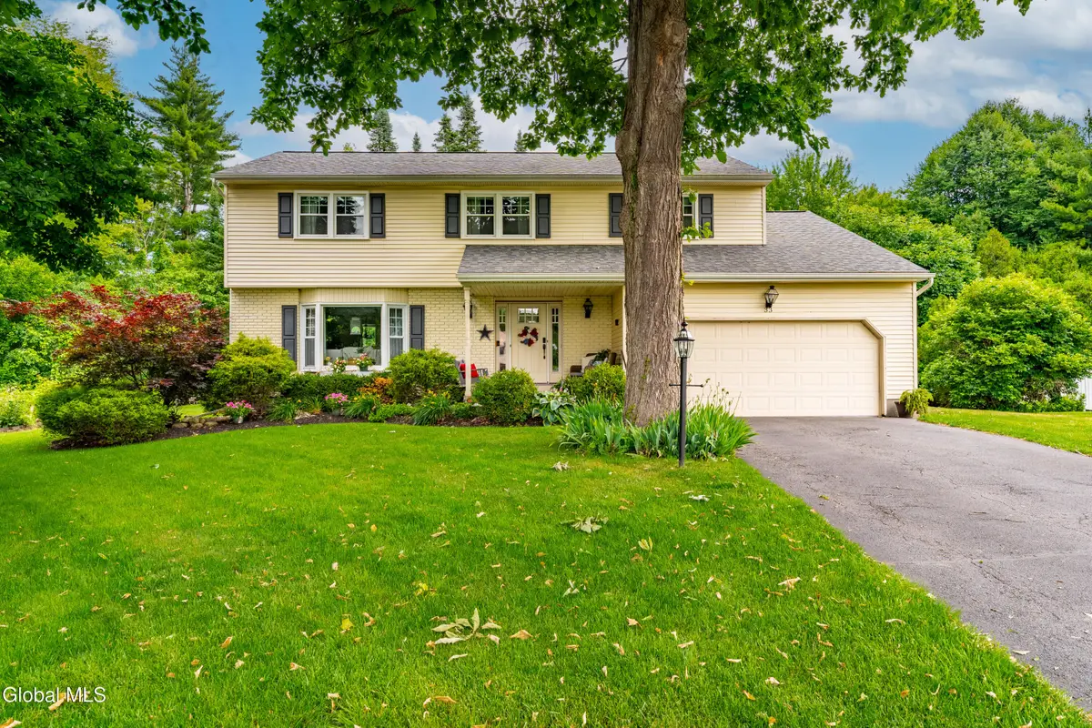33 Sheffield Drive, Bethlehem, NY 12054 - #1