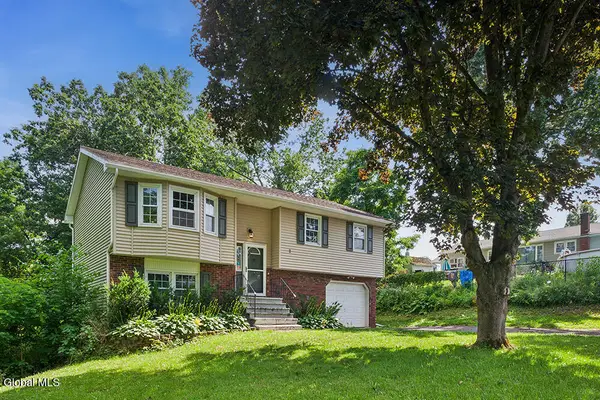 2 Cary Street, Ravena, NY 12143