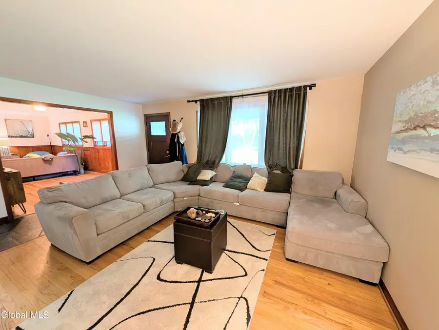 841 Harris Drive, Niskayuna, NY 12309 - #3