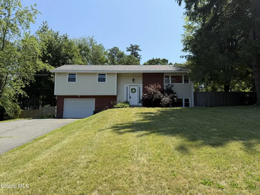 116 S Waldron Lane, North Greenbush, NY 12198 - #2
