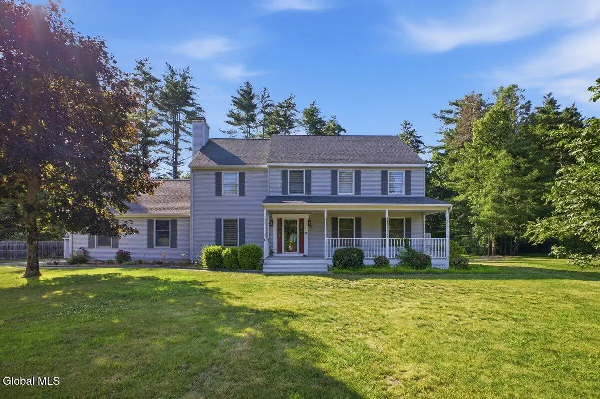 20 Queens Lane, Queensbury, NY 12804 - #1