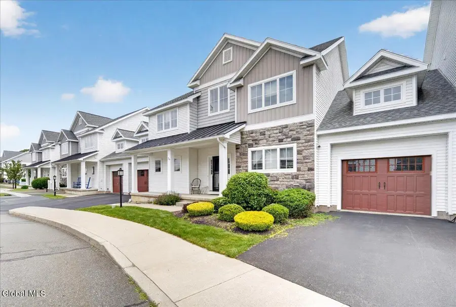 29 Mulberry Drive, Colonie, NY 12205 - #3