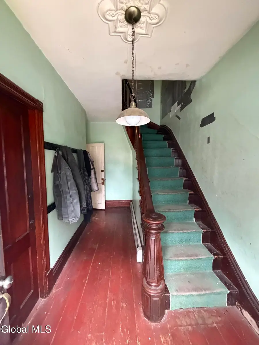 761 2nd Avenue, Troy, NY 12182 - #2