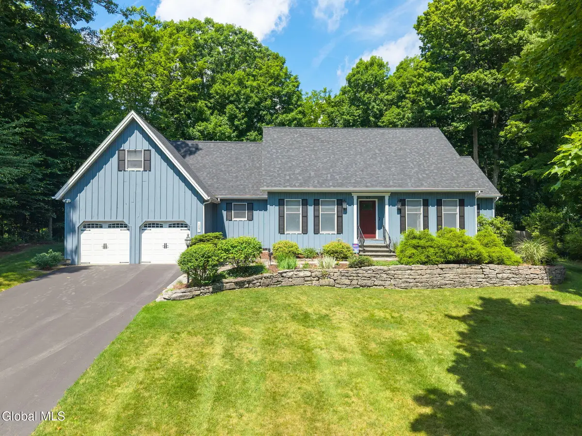 107 Chancellor Drive, Guilderland, NY 12084 - #1