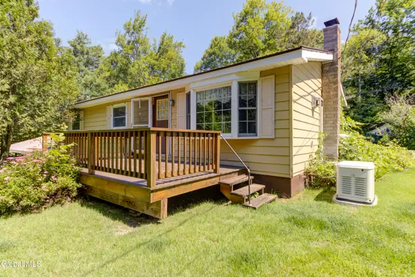 147 State Highway 10a, Johnstown, NY 12095