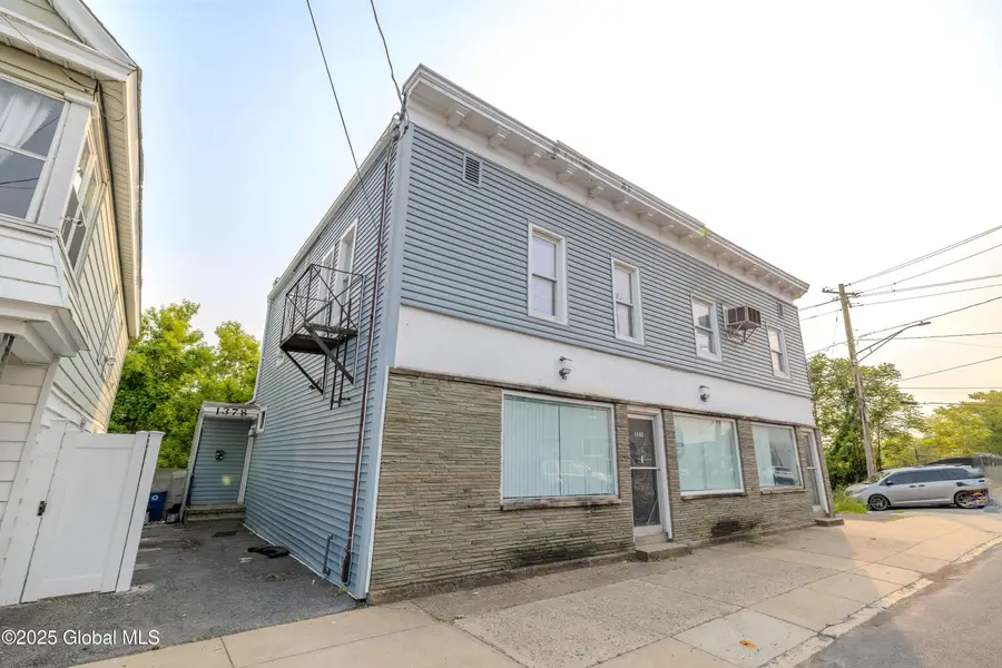 1374 10th Avenue, Schenectady, NY 12303 - #2
