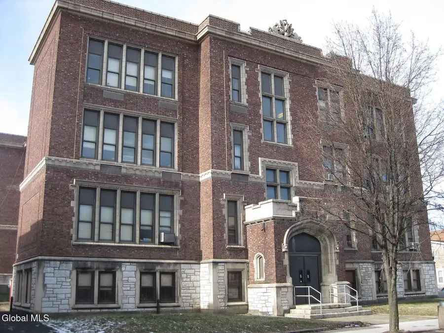 2920 5th Avenue, Troy, NY 12180 - #2
