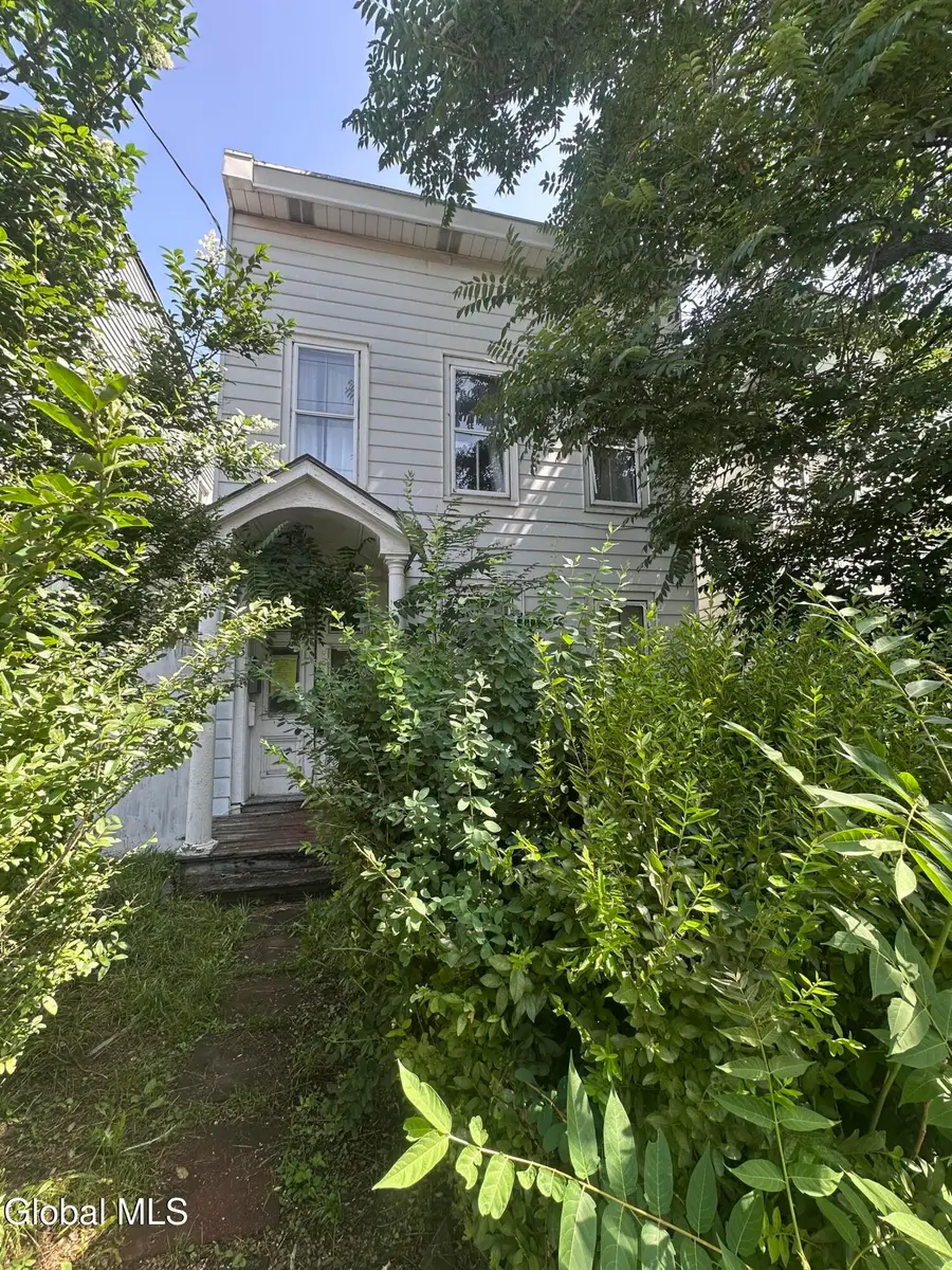15 Glen Avenue, Troy, NY 12180 - #3