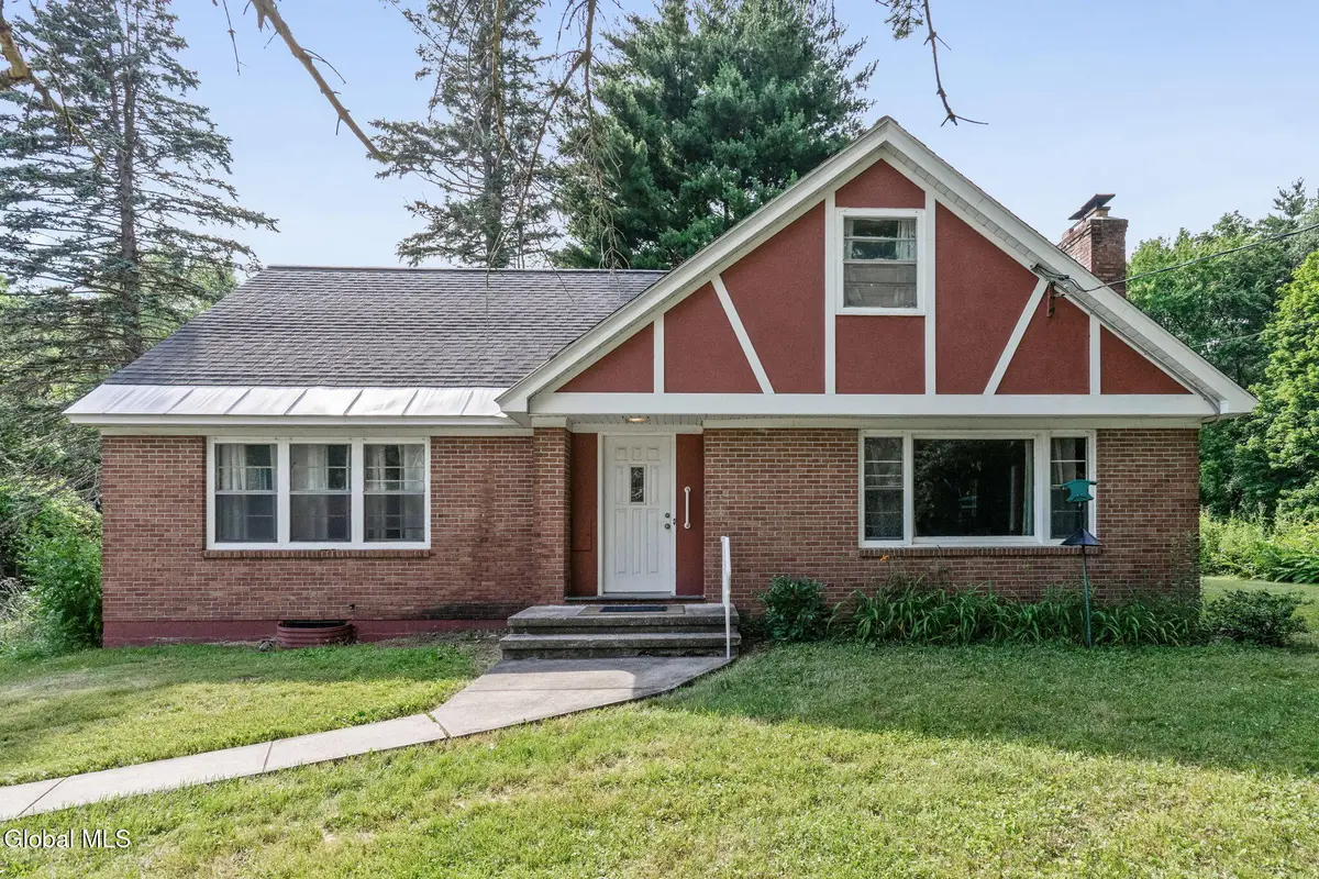 1079 Winne Road, Niskayuna, NY 12309 - #1