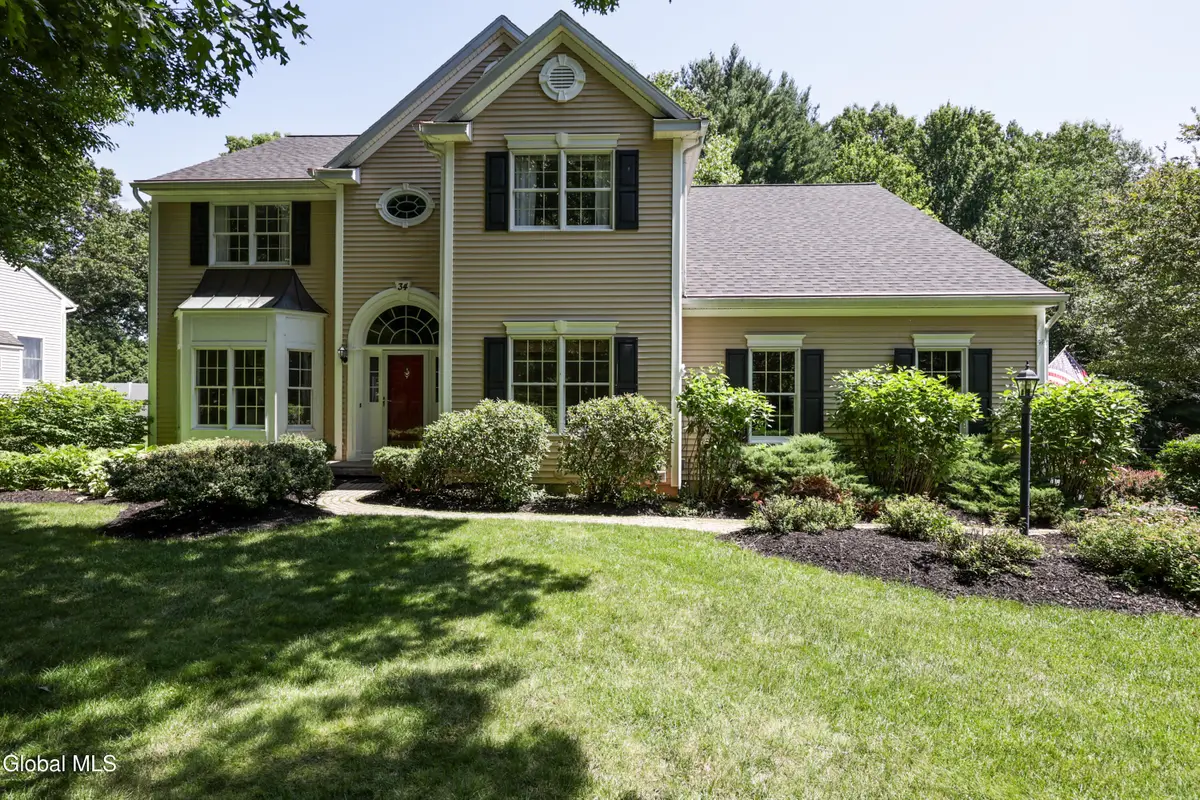 34 Castle Pines, Clifton Park, NY 12065 - #1