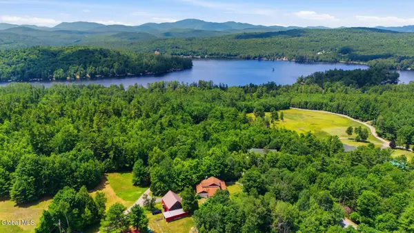 190 Kingsley Ln Ext, Chester, NY 12817