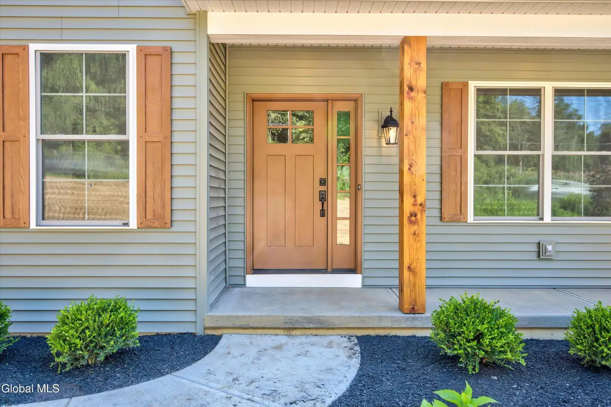 1613 Best Road, North Greenbush, NY 12144 - #1