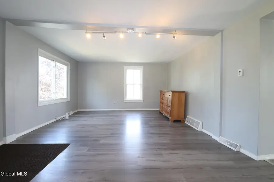 47 S Kingsboro Avenue, Gloversville, NY 12078 - #2