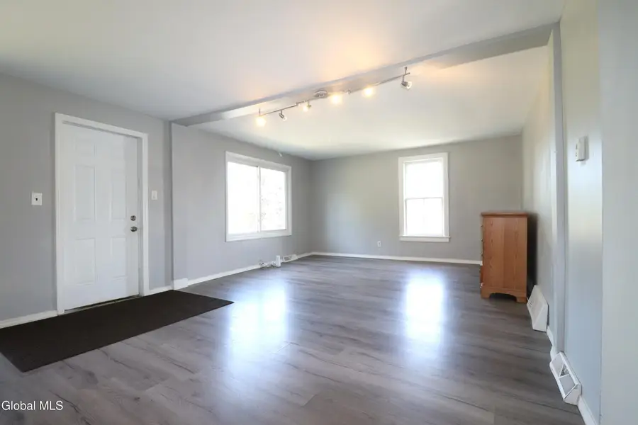 47 S Kingsboro Avenue, Gloversville, NY 12078 - #3