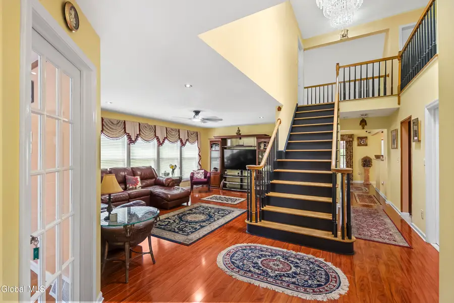 257 Longhouse Lane, Westmere, NY 12159 - #2
