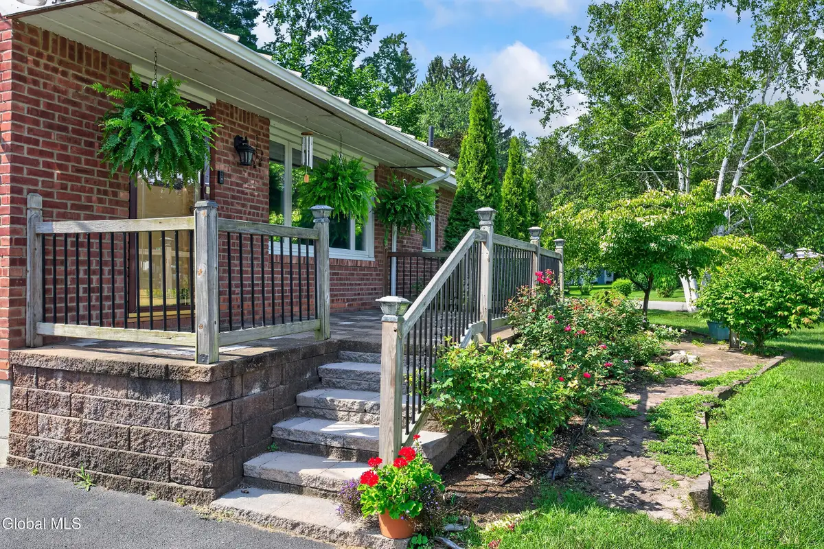 1009 Tollgate Lane, Rotterdam, NY 12303 - #1
