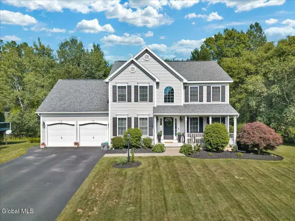 108 Hasgate Drive, Bethlehem, NY 12054