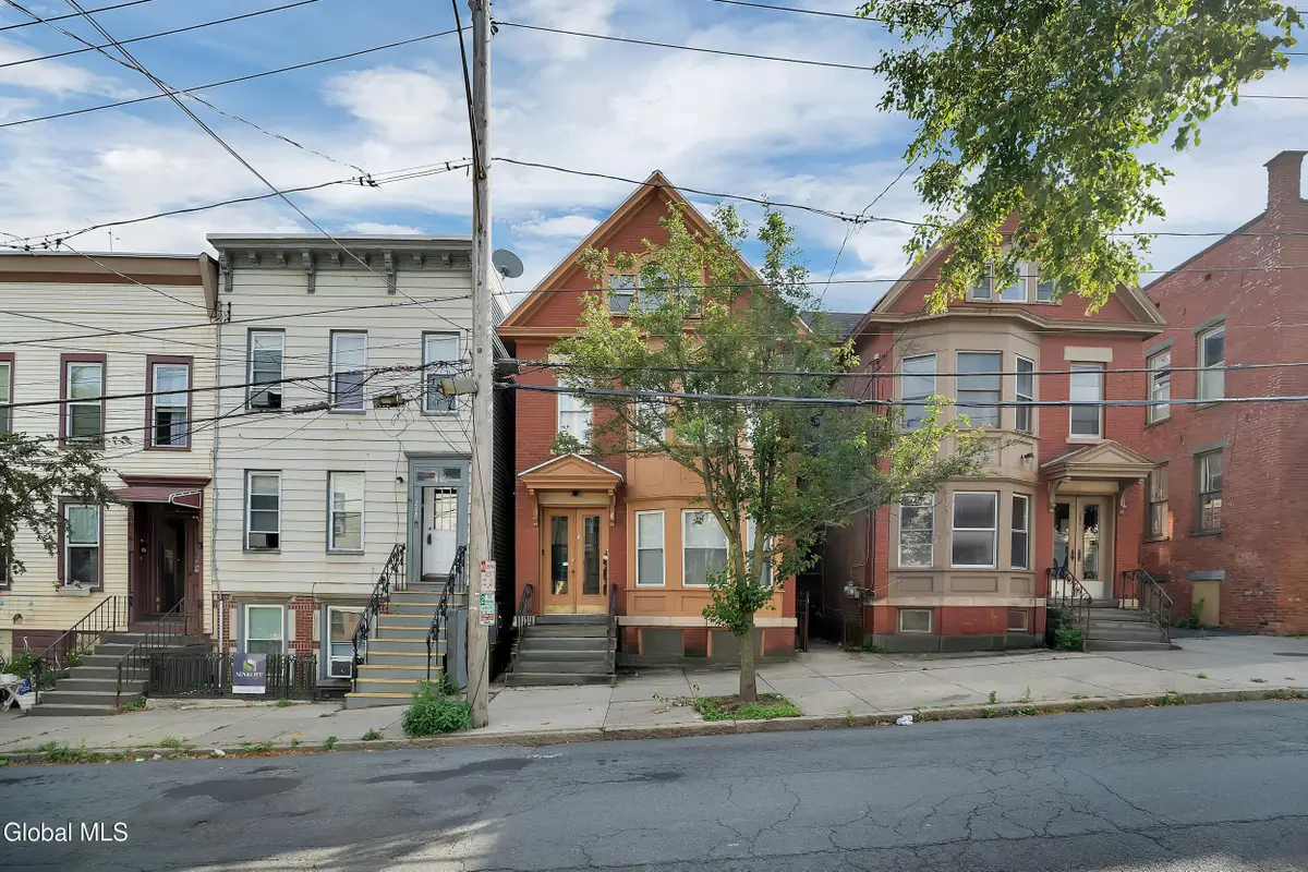 210 Myrtle Avenue, Albany, NY 12202 - #1